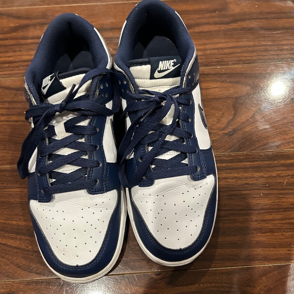 Nike dunks - image 2